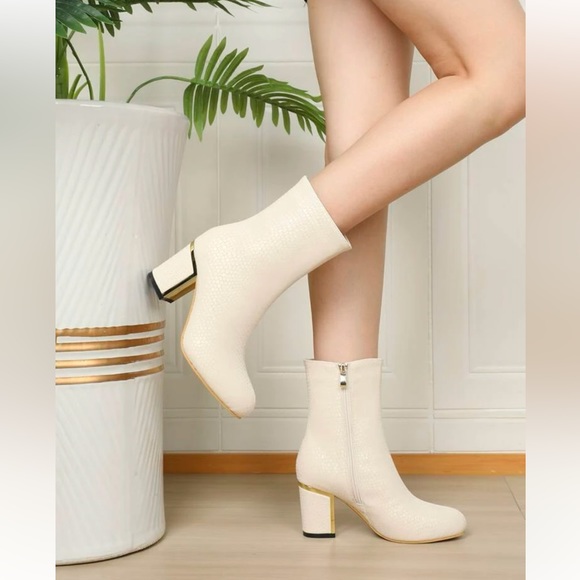 Apricot side zipper white boots with metallic lining cream beige heels - Picture 2 of 7
